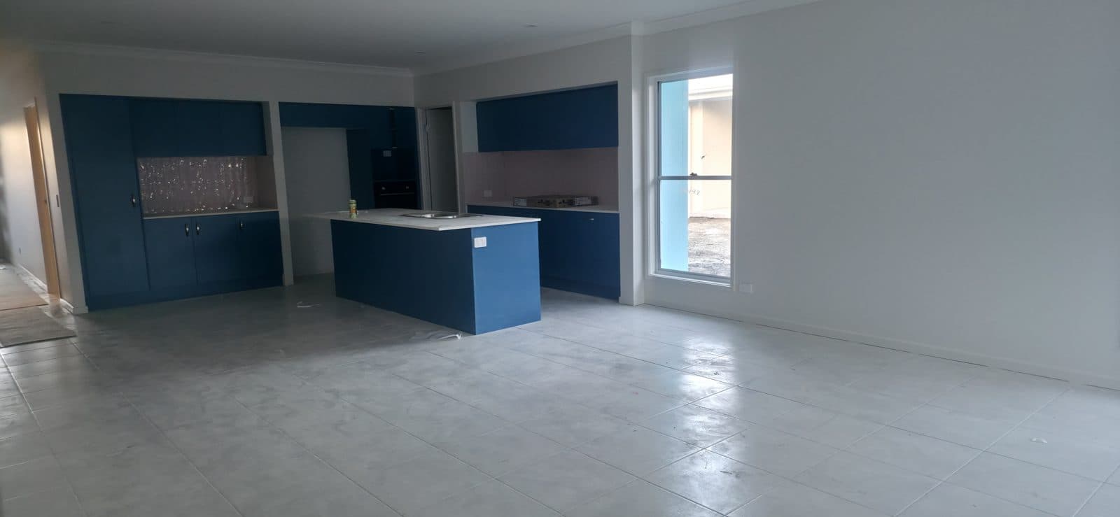 Open-plan living & kitchen — handover clean, Moreton Bay · Bleach Me Clean